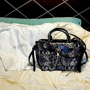 Michael Kors with small handles and crossbody